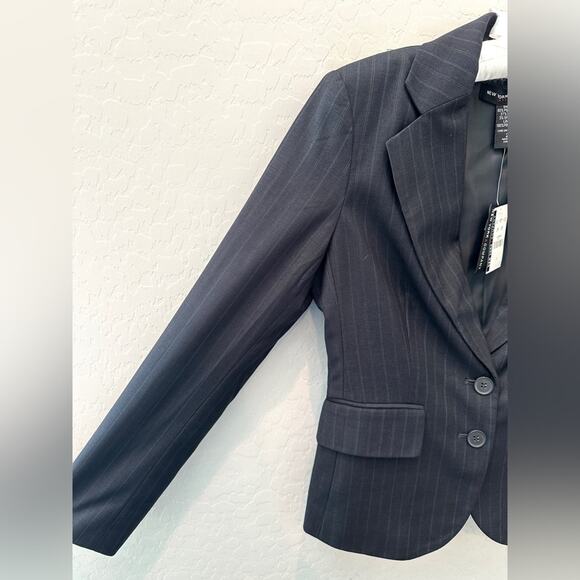NY & COMPANY | Charcoal Gray Pinstripe Blazer Stretch Suit Jacket NWT | Size 2 - Picture 3 of 7